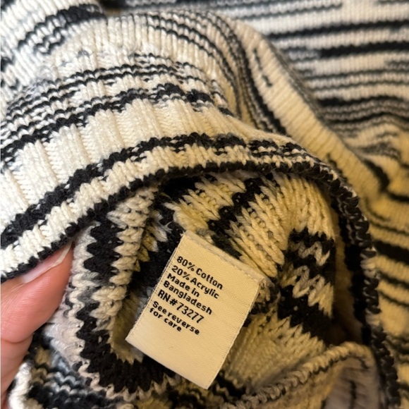 Nine West Monochrome Patterned Sweatshirt - Picture 7 of 9